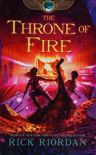 Rick Riordan: The throne of fire (2011, Thorndike Press)